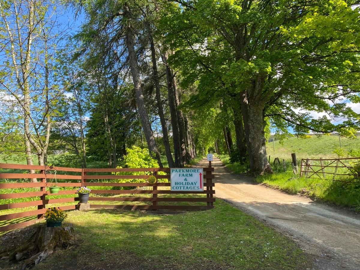 Parkmore Holiday Cottages Dufftown Exteriör bild