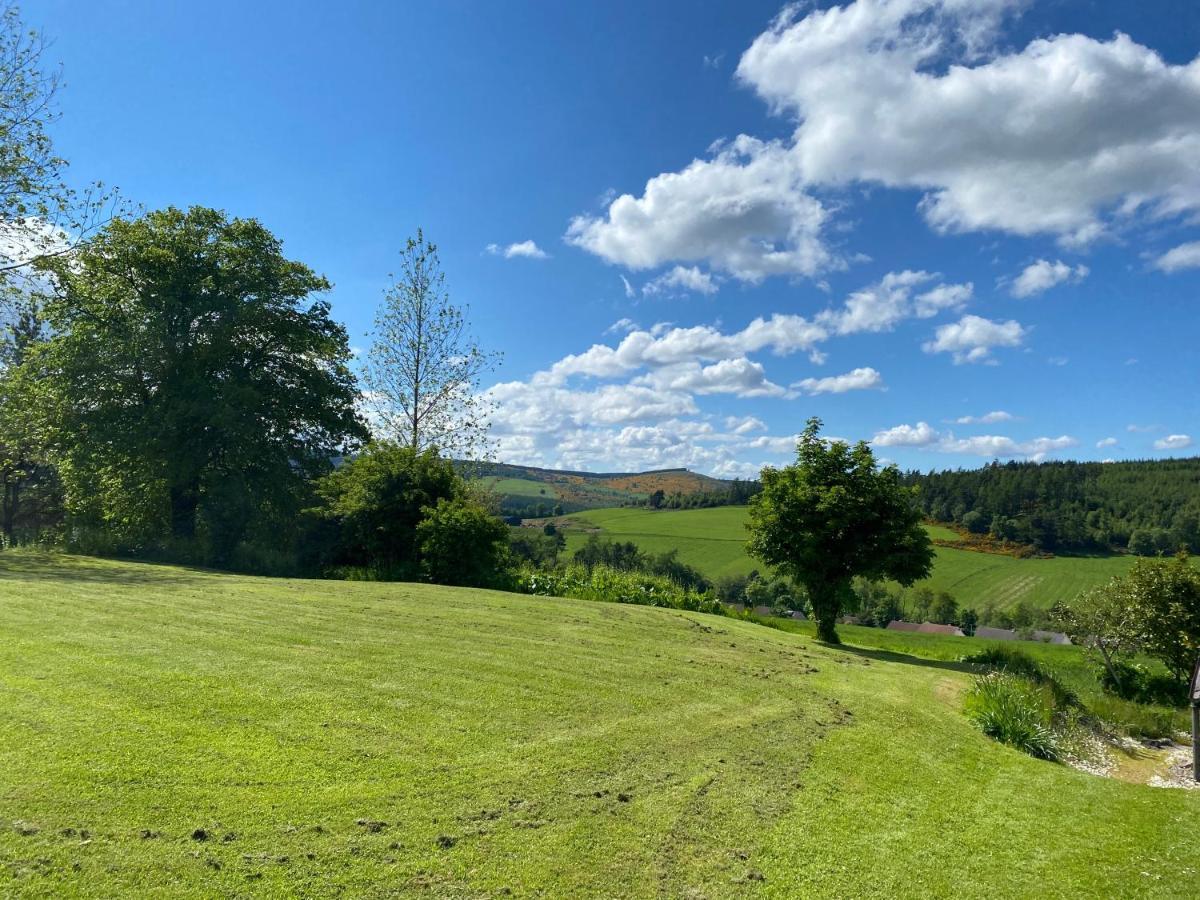 Parkmore Holiday Cottages Dufftown Exteriör bild