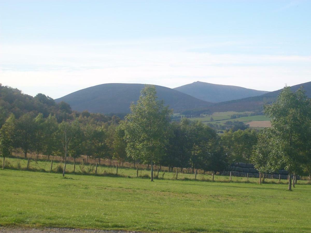 Parkmore Holiday Cottages Dufftown Exteriör bild